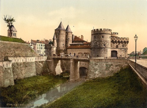 [German Gate, Metz, Alsace Lorraine, Germany]