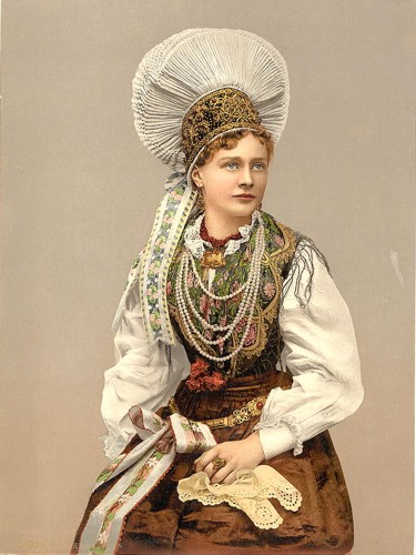 [Girls in native costume, Carniola, Austro-Hungary]